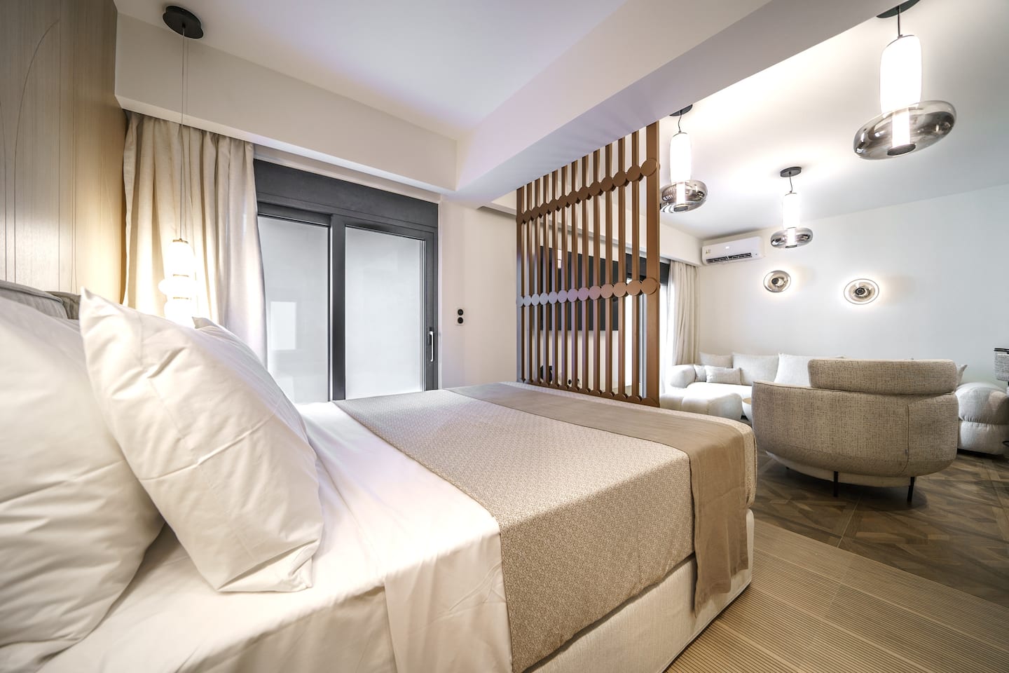 Superior Suite – Lower Level — 11