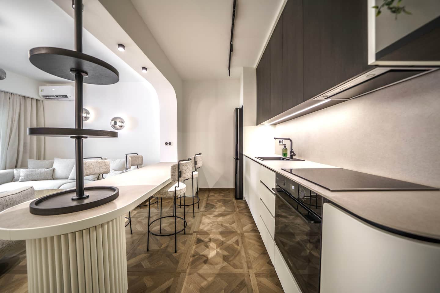 Superior Suite – Lower Level — 3